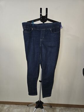Signature by Levi Strauss Dark Blue Women’s Skinny Jean- Pull On Size 18